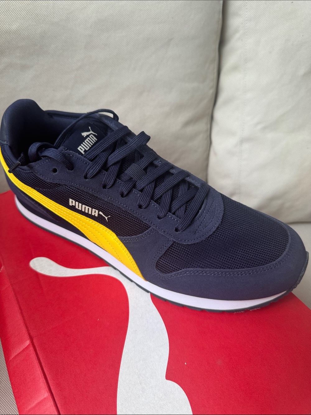 Puma Men’s Navy & Yellow Casual Runner
